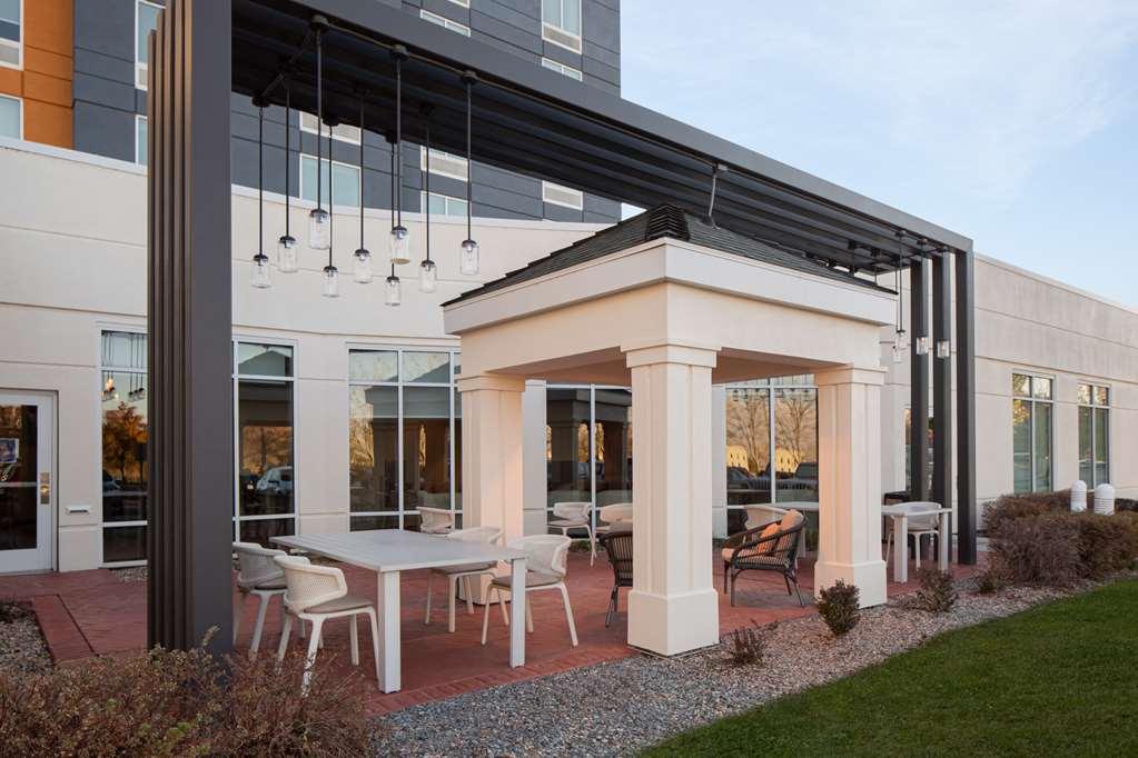 Hilton Garden Inn - Salt Lake City Airport Exterior photo